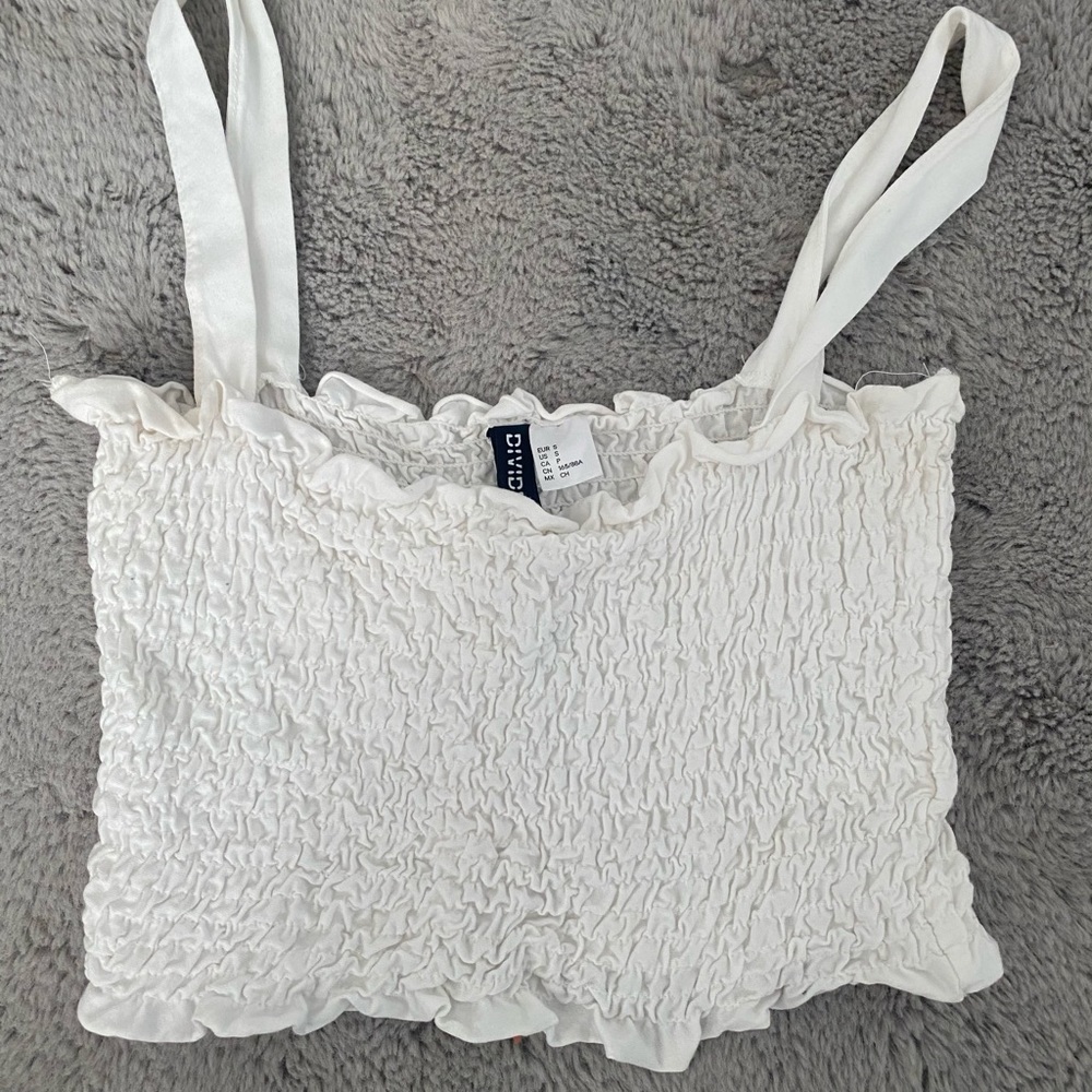 White crop tank top